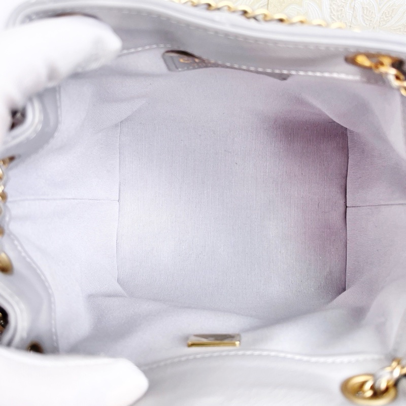 Chanel 21B灰色鴛鴦扣水桶包15.5×17.5×12 芯片款 98新配件塵袋-2