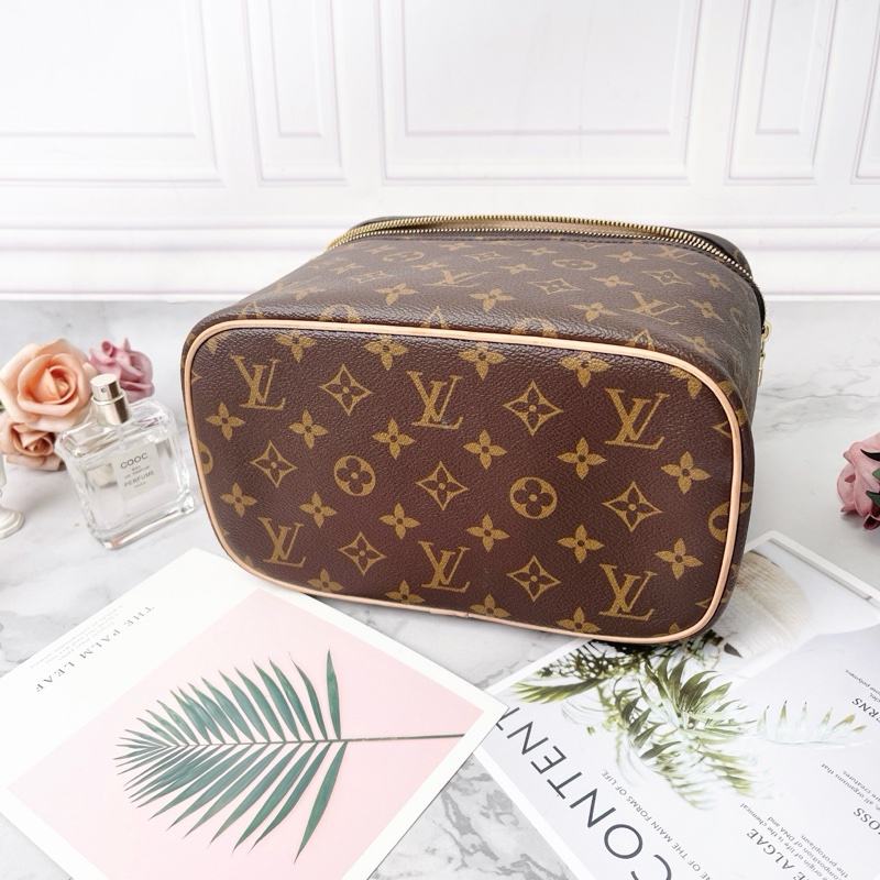 LV Nice BB老花化妝包手提包24*18*14.5 98新配件塵袋-4