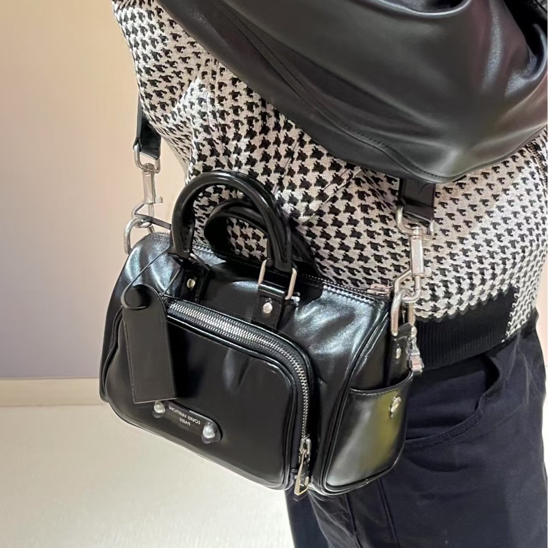 LV黑色亮面牛皮Keepall Cargo Bandoulière 25手提肩背包25×15×11cm 全新閒置配件塵袋盒子-0