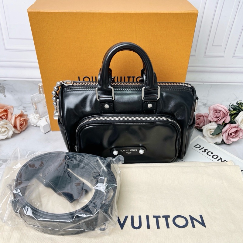 LV黑色亮面牛皮Keepall Cargo Bandoulière 25手提肩背包25×15×11cm 全新閒置配件塵袋盒子-1