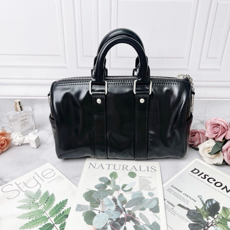 LV黑色亮面牛皮Keepall Cargo Bandoulière 25手提肩背包25×15×11cm 全新閒置配件塵袋盒子-6