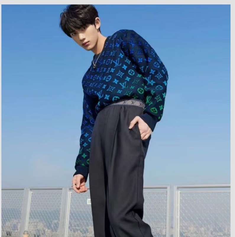 Louis Vuitton  LV Monogram 混合山羊絨圓領上衣-14