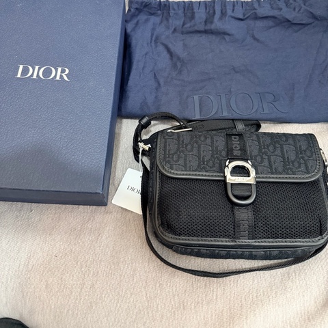dior men’s messenger bag