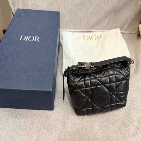 dior nomad 飯盒袋