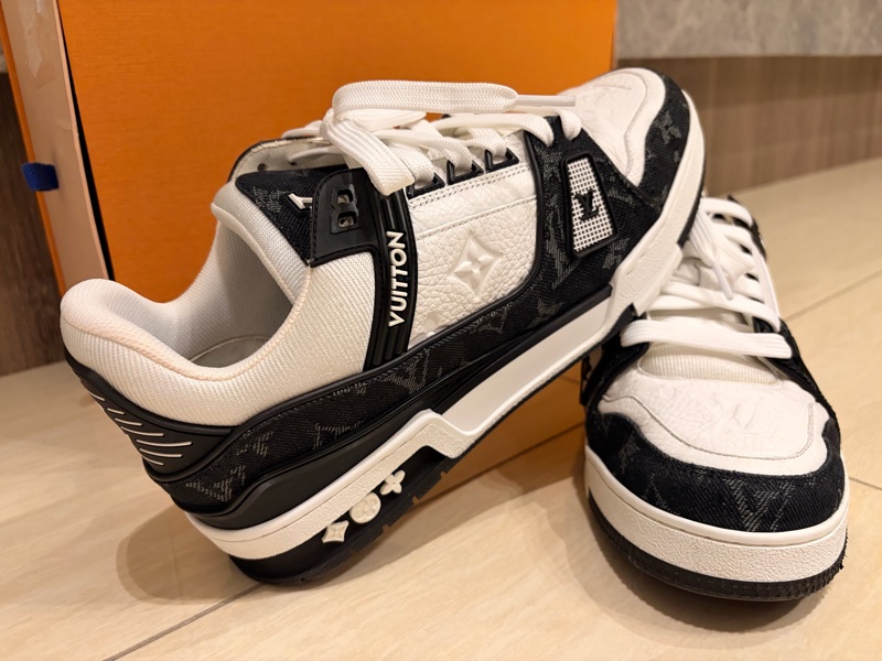 路易威登Louis Vuitton Traine 黑白牛仔/黑熊貓-2