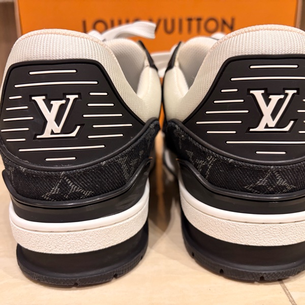 路易威登Louis Vuitton Traine 黑白牛仔/黑熊貓-6