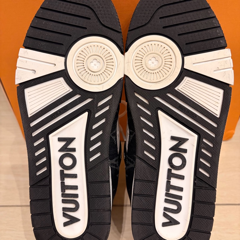 路易威登Louis Vuitton Traine 黑白牛仔/黑熊貓-11