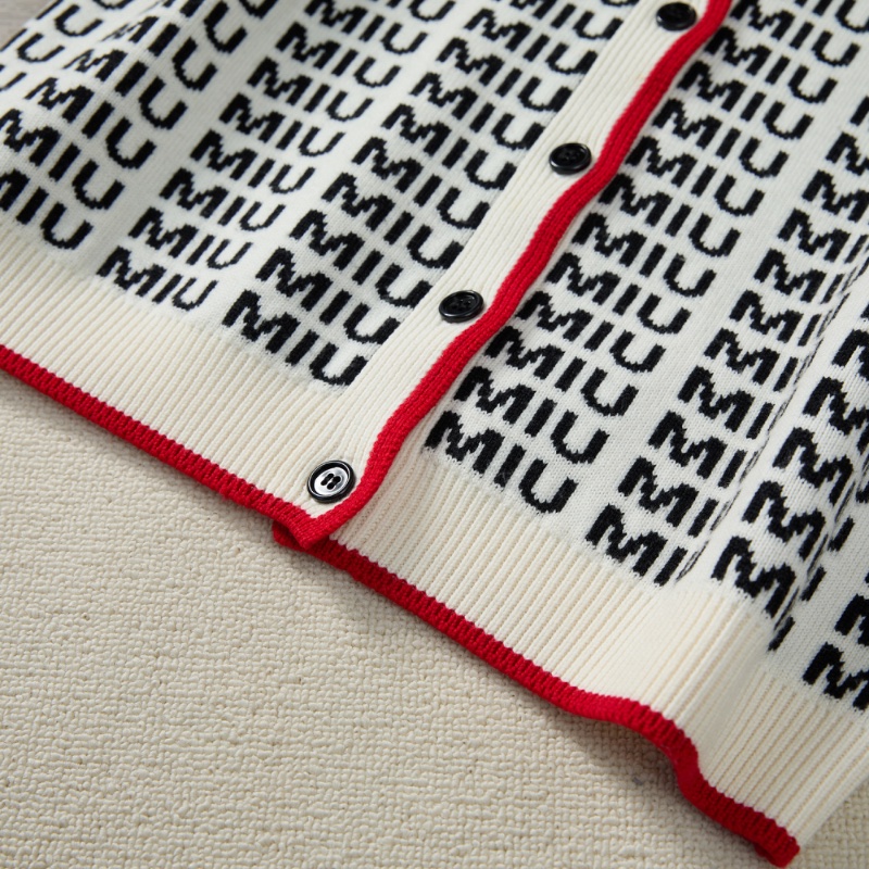 ❤️ MIU MIU 千金風 滿印LOGO款 開衫毛衣-6