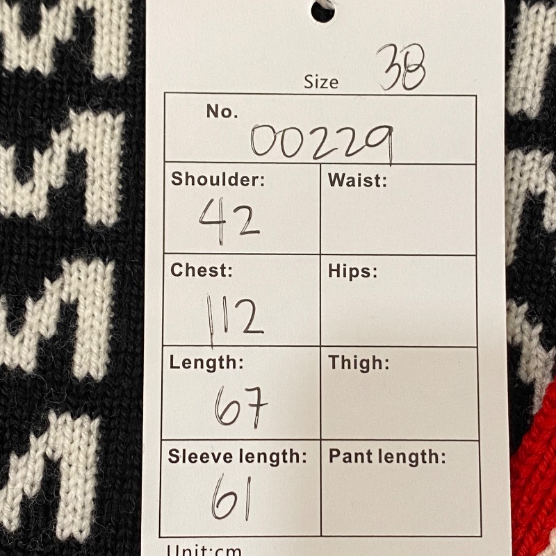 ❤️ MIU MIU 千金風 滿印LOGO款 開衫毛衣-9