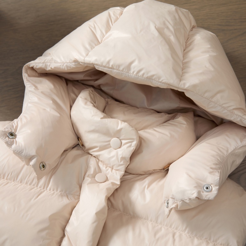 ❤️ MIU MIU 千金風 秋冬必備 時尚羽絨背心-2