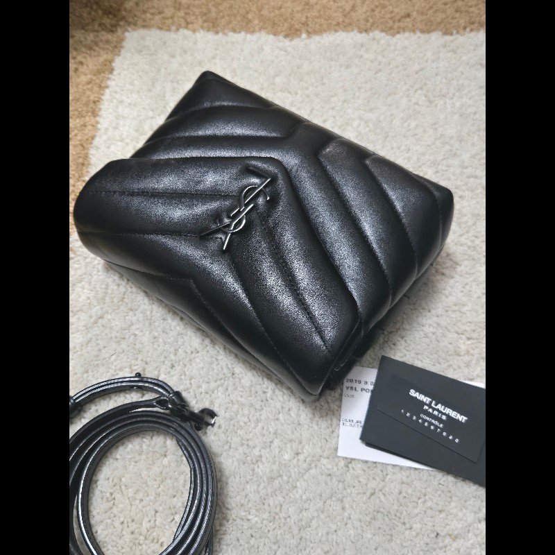 YSL SaintLaurent聖羅蘭 loulou 方胖子 so black 黑色字母logo-5