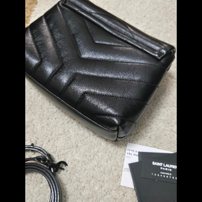 YSL SaintLaurent聖羅蘭 loulou 方胖子 so black 黑色字母logo-9