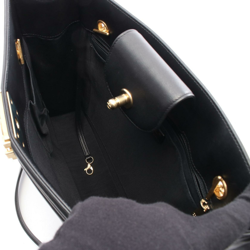 香奈兒 Boy Chanel 購物鏈肩背包，黑色皮革，金色五金，二手女款-2