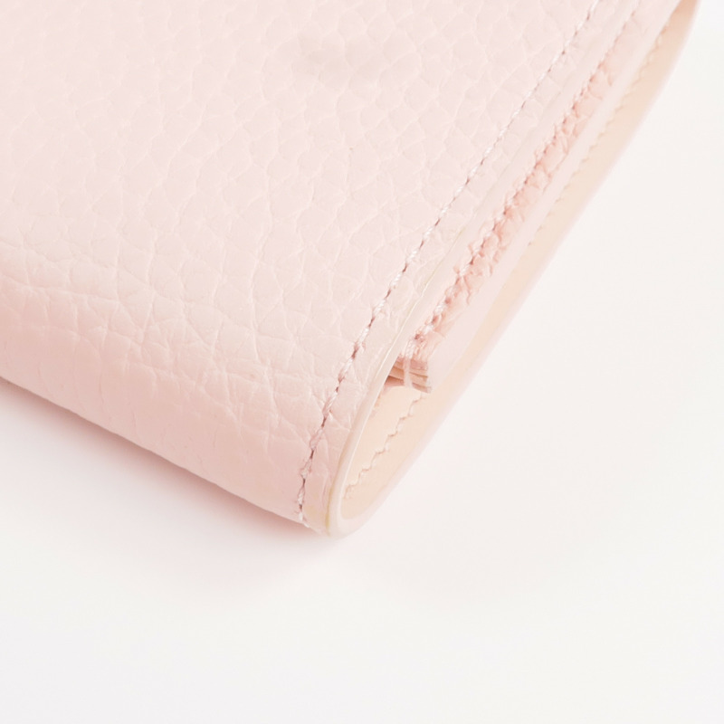 LOUIS VUITTON Taurillon皮革Capucines Compact Wallet金扣錢包-13