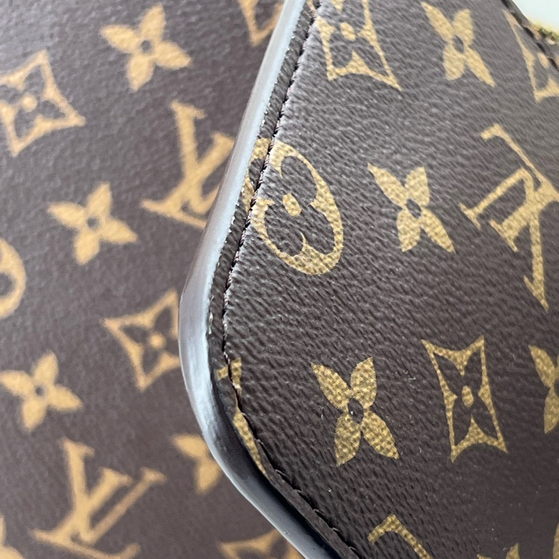 💗香緹國際精品💗 748 LV 月亮包 #M46311 Loop hobo 大號-12