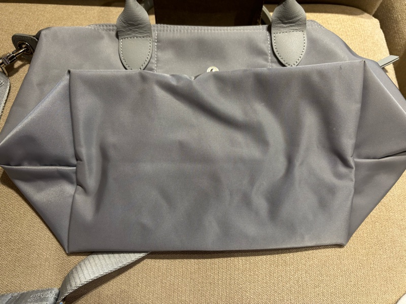 [二手] Longchamp Le Pliage Neo 銀灰色/可調節背帶斜背包/手提包 狀況良好🩶-4