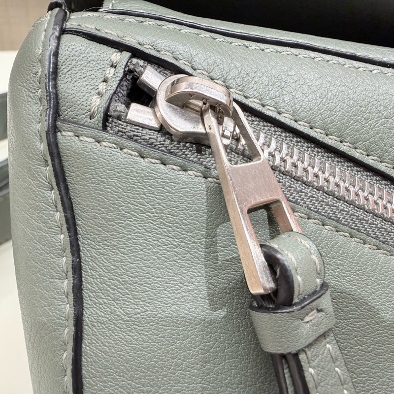 Loewe Mini Puzzle 胸包 98/99新閒置「Dark Sage」鼠尾草綠-6