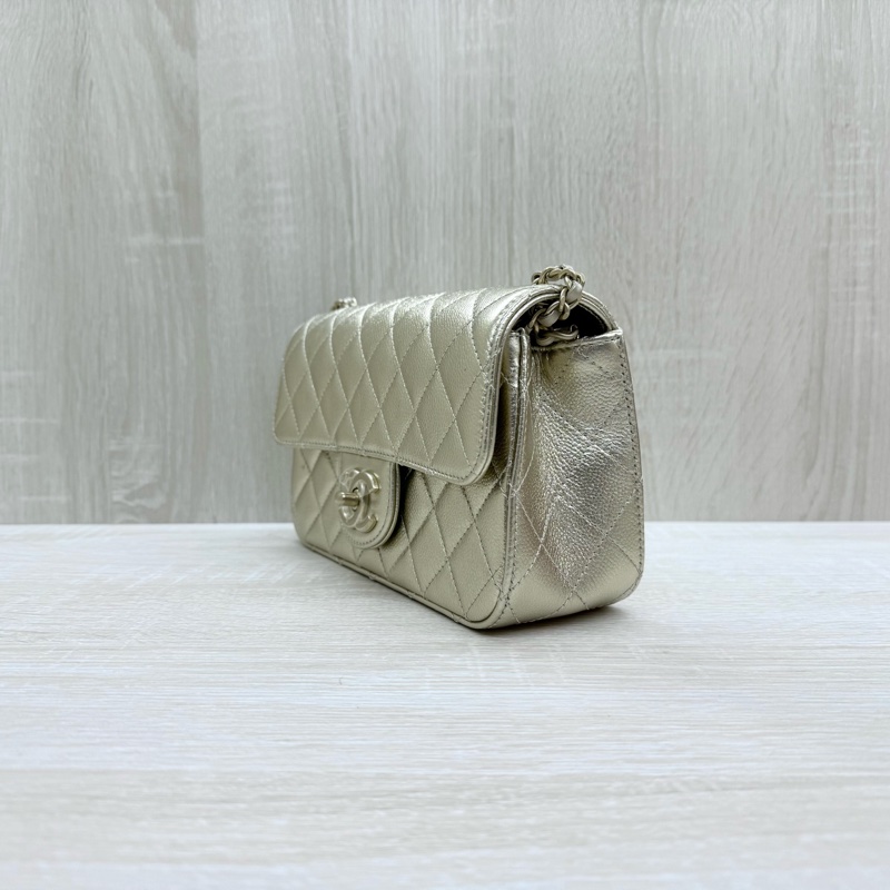 CHANEL金色荔枝牛皮雙C調節扣口蓋包AS5759-4