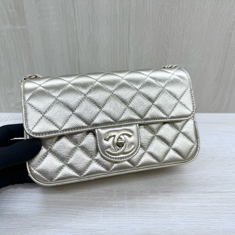 CHANEL金色荔枝牛皮雙C調節扣口蓋包AS5759-6