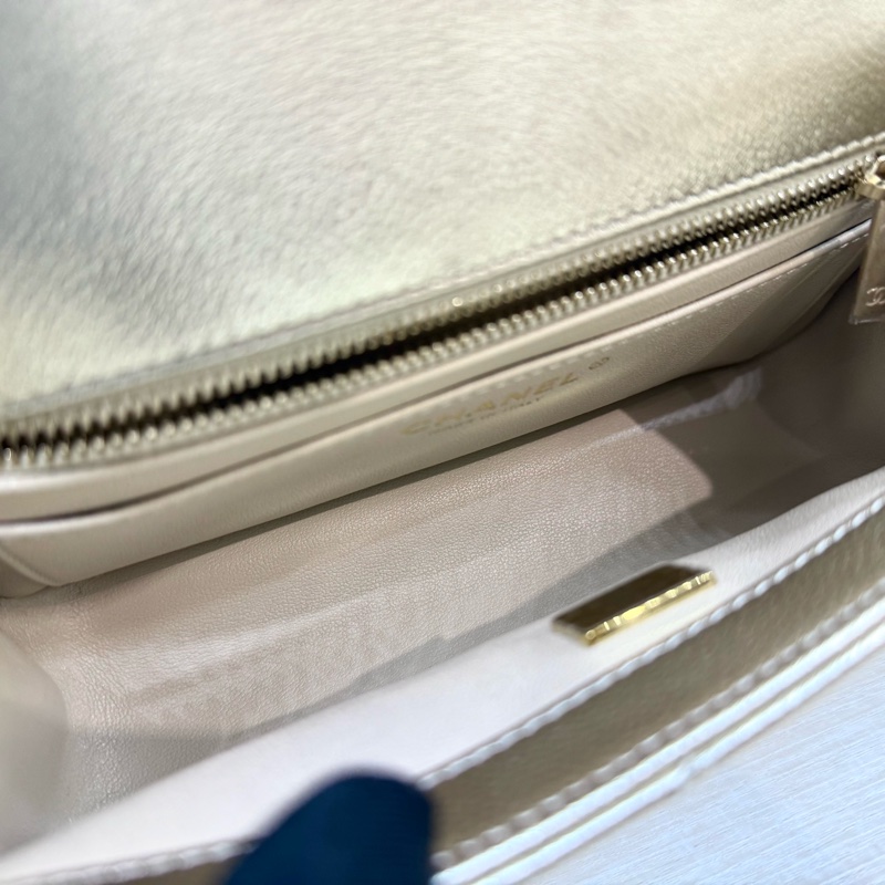 CHANEL金色荔枝牛皮雙C調節扣口蓋包AS5759-14