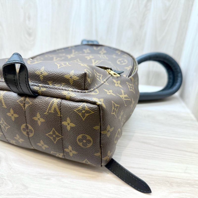 LV 老花Palm Spring PM後背包 M44871-7