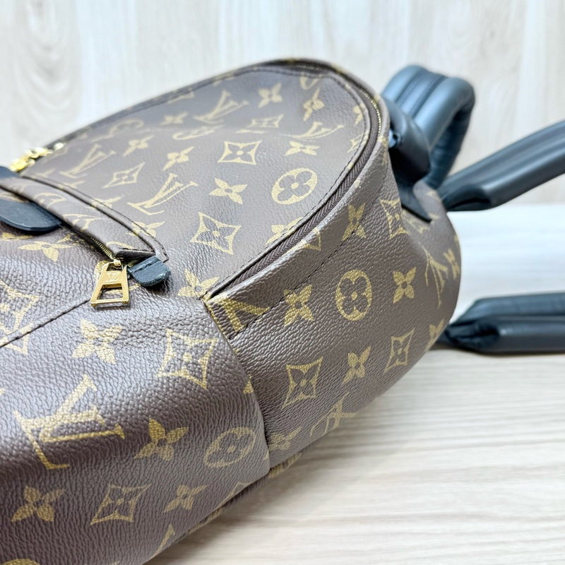 LV 老花Palm Spring PM後背包 M44871-13