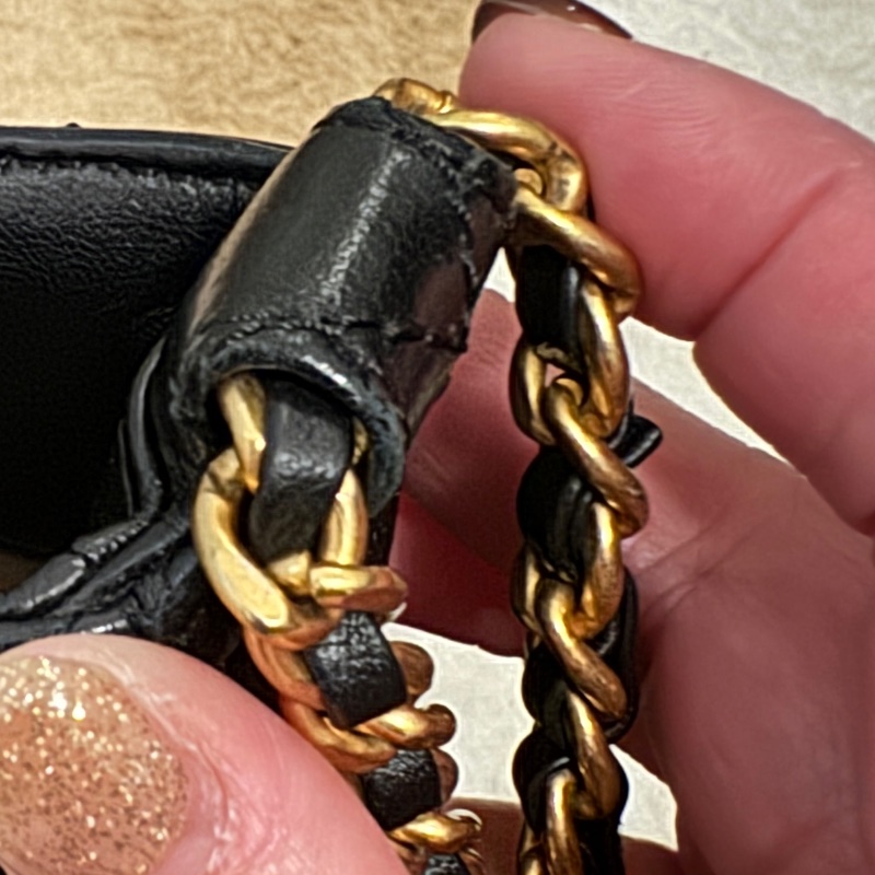 誠可議價CHANEL 22金扣字母 logo皮穿鏈HOBO黑色牛皮晶片開金扣肩背包-10
