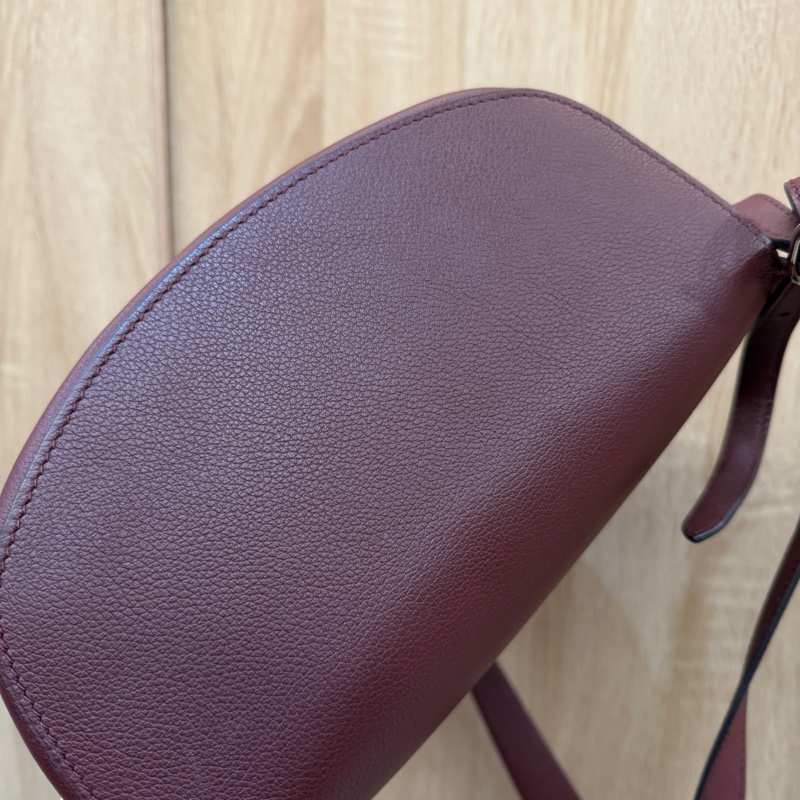 Hermes 酒紅Evercolor皮銀釦GR24後背包-6