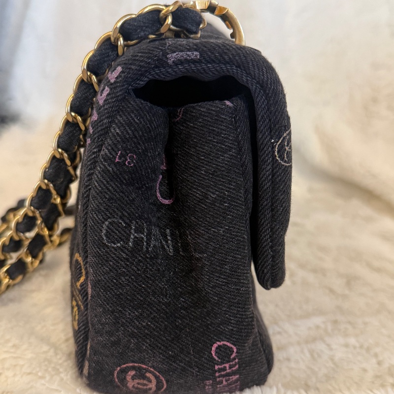 Chanel 香奈兒塗鴉牛仔 CF-2