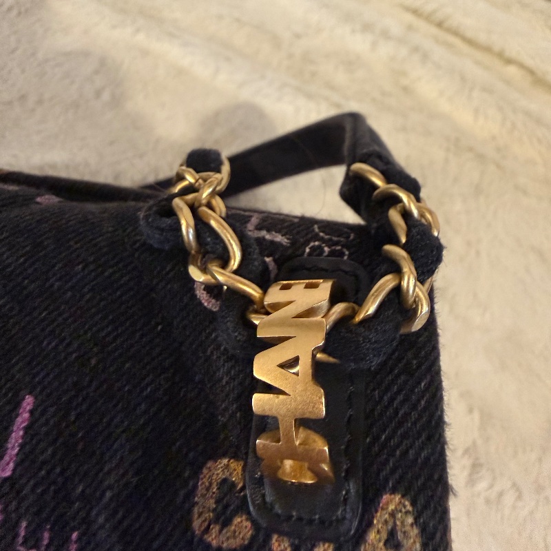 Chanel 香奈兒塗鴉牛仔 CF-3