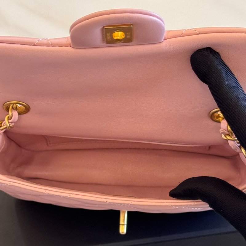 *SHIHNA名牌精品* CHANEL Mini Coco 粉色羊皮金釦愛心鍊 CF17 口蓋包-5