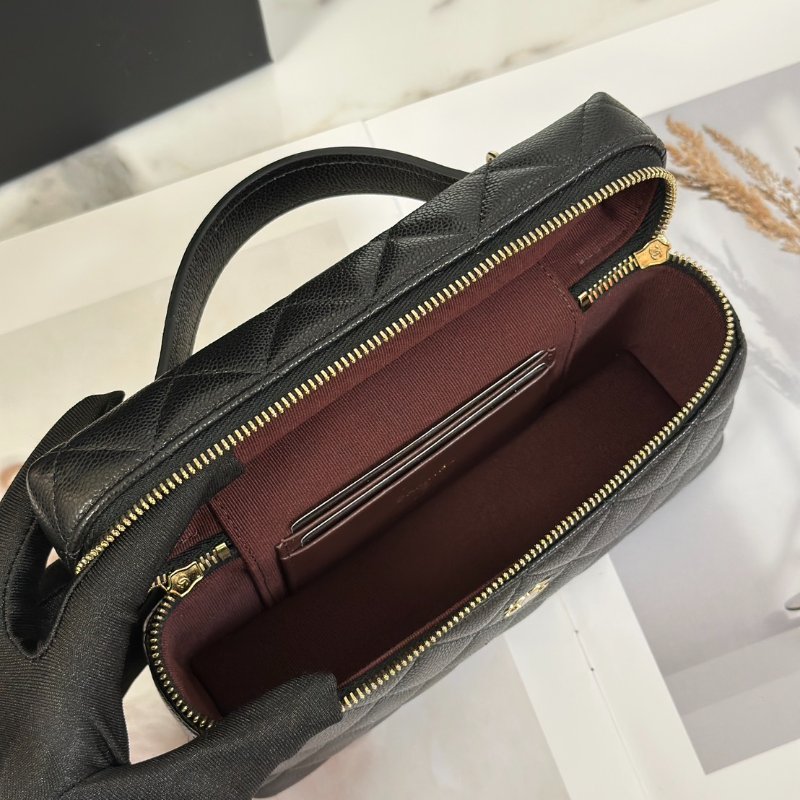 CHANEL LP粒面牛皮手提飯盒包 - 黑金-7