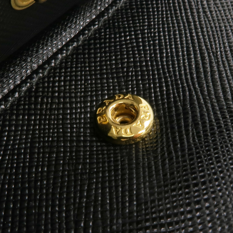 PRADA 牛皮皮革Wallet金扣錢包-10