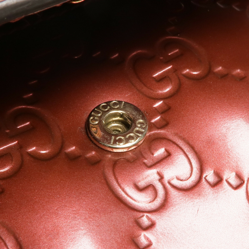 GUCCI 漆皮皮革Lovely Heart Continental Wallet金扣長錢包-10