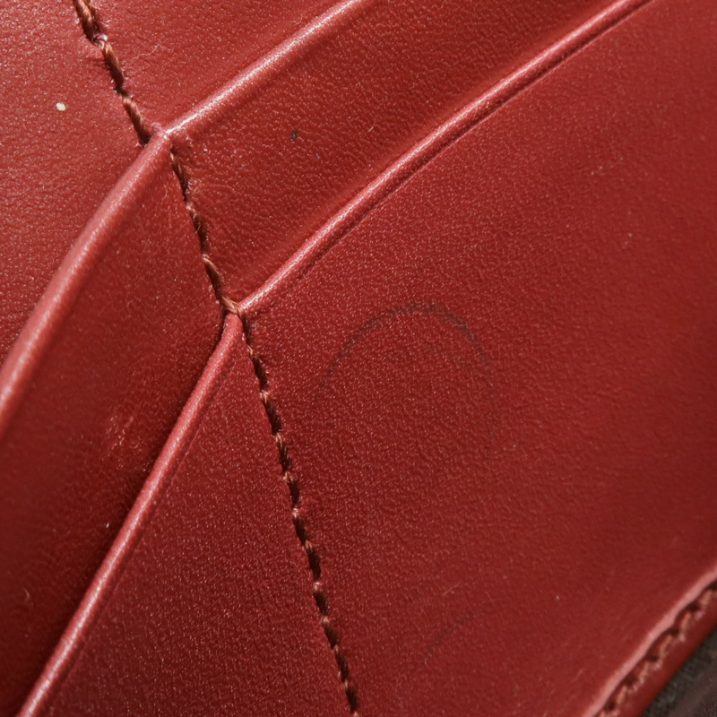 GUCCI 漆皮皮革Lovely Heart Continental Wallet金扣長錢包-14