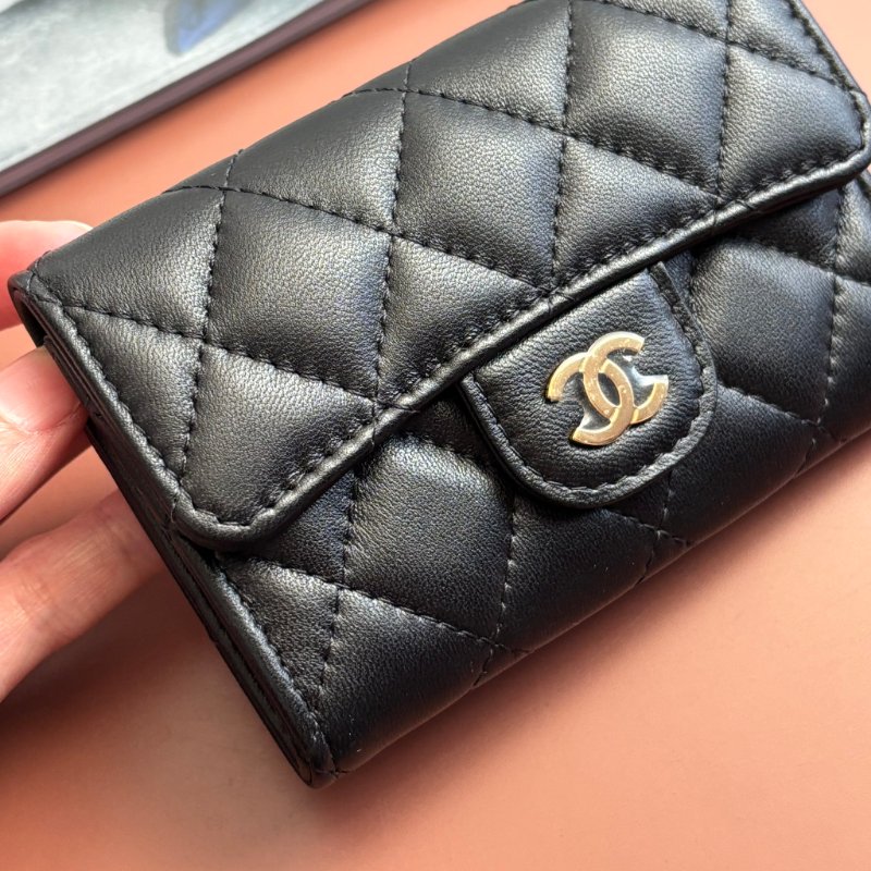 ::CHANEL:: AP0214 經典口蓋卡片夾 黑金零錢卡包 錢包-5