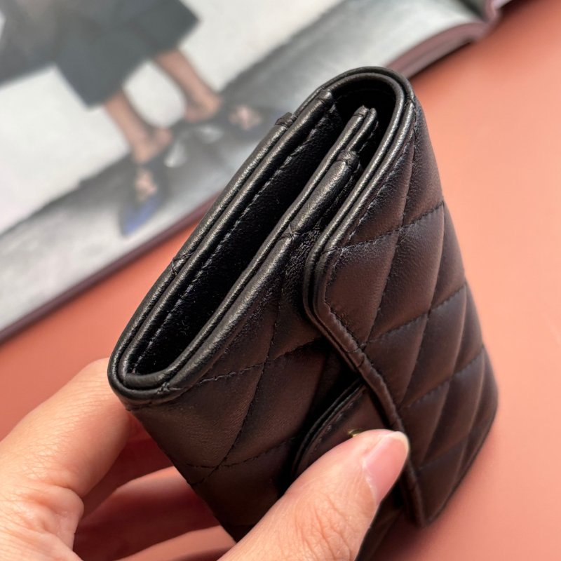 ::CHANEL:: AP0214 經典口蓋卡片夾 黑金零錢卡包 錢包-9