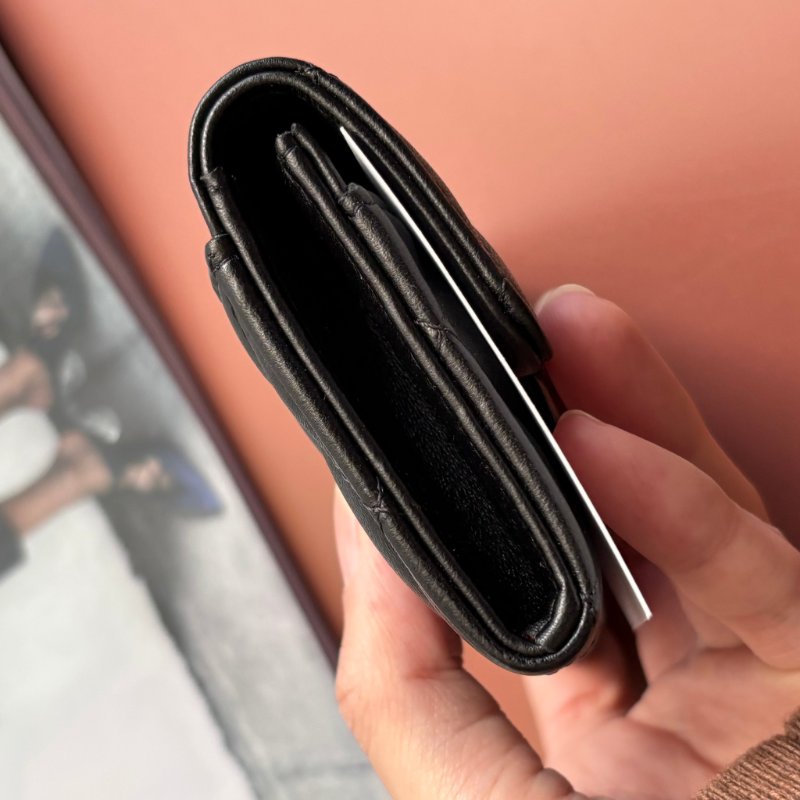 ::CHANEL:: AP0214 經典口蓋卡片夾 黑金零錢卡包 錢包-18