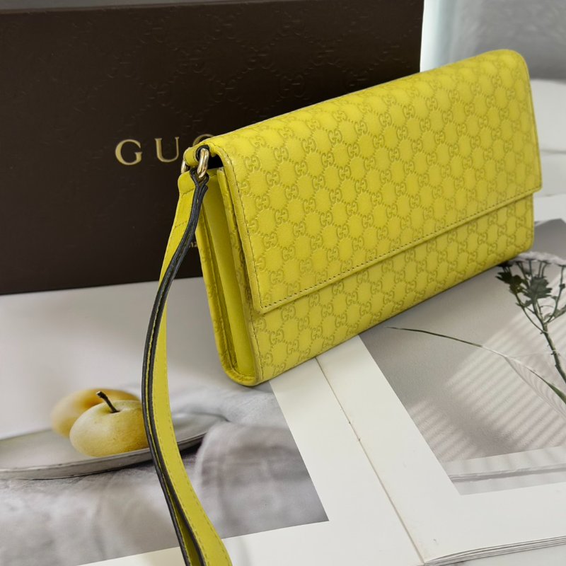 GUCCI 雙G壓紋四合一手拿包-2