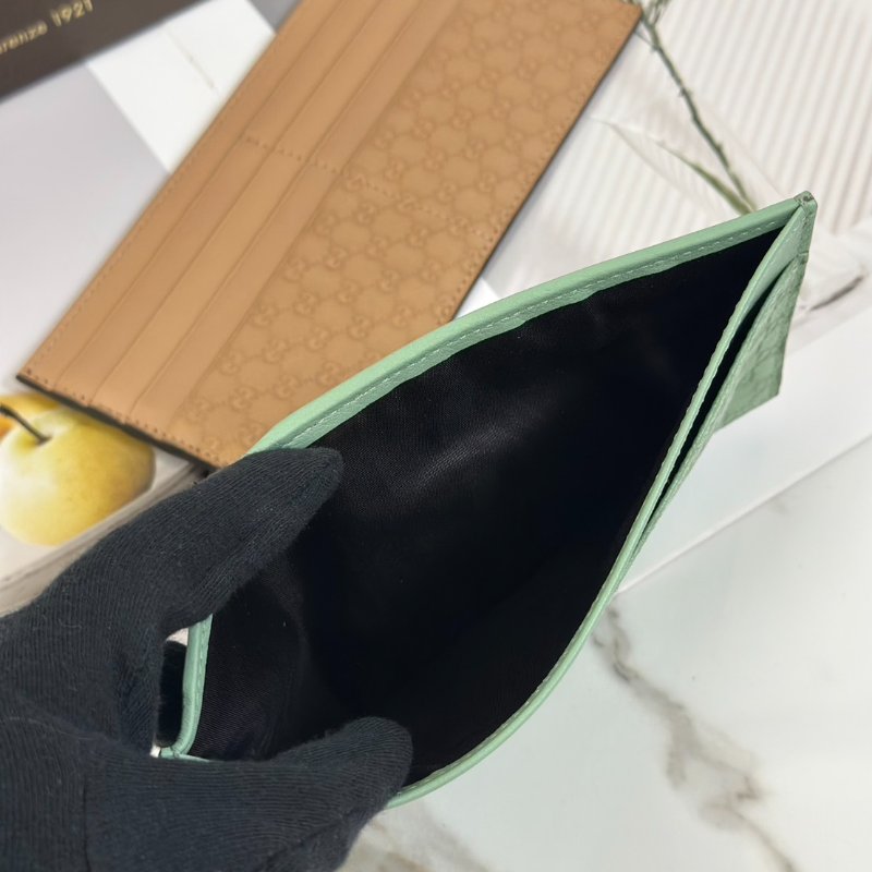 GUCCI 雙G壓紋四合一手拿包-5