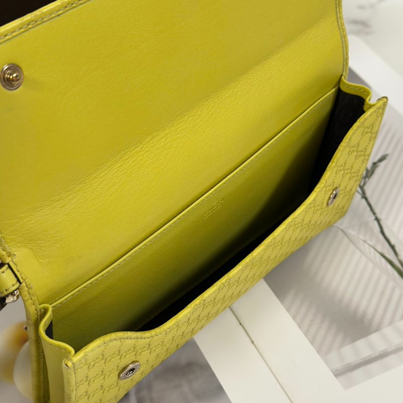 GUCCI 雙G壓紋四合一手拿包-9