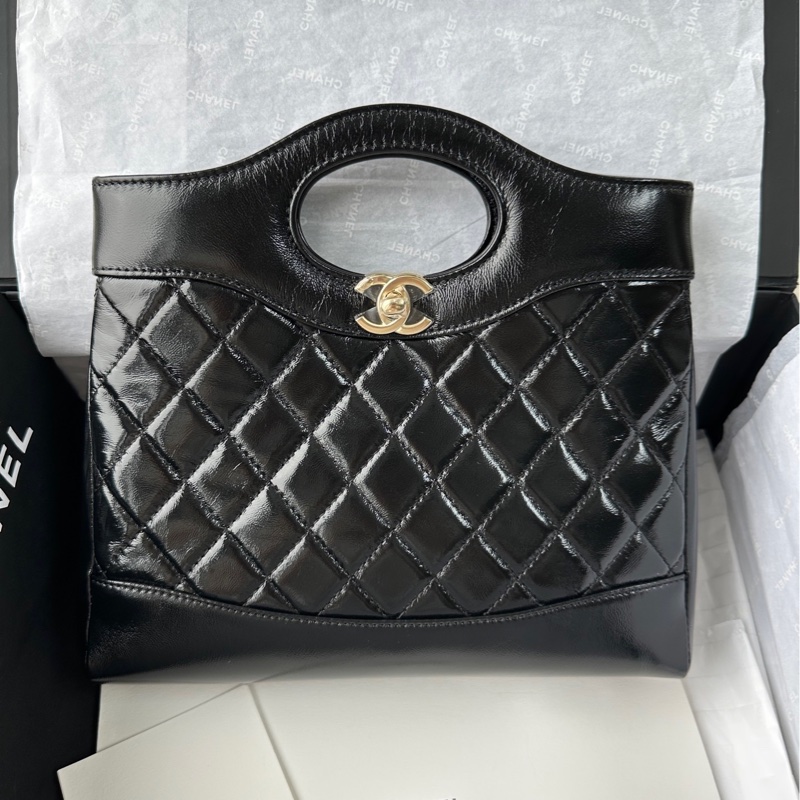 【9月帶票美國票 💕 】Chanel 25k 31bag mini  黑金 黑色 金扣 油蠟皮 鏈條可拆 手提 單肩 斜挎-0