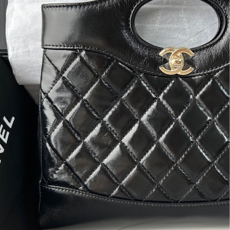 【9月帶票美國票 💕 】Chanel 25k 31bag mini  黑金 黑色 金扣 油蠟皮 鏈條可拆 手提 單肩 斜挎-3