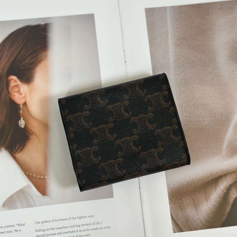 CELINE Triomphe凱旋釦老花三折短夾-5