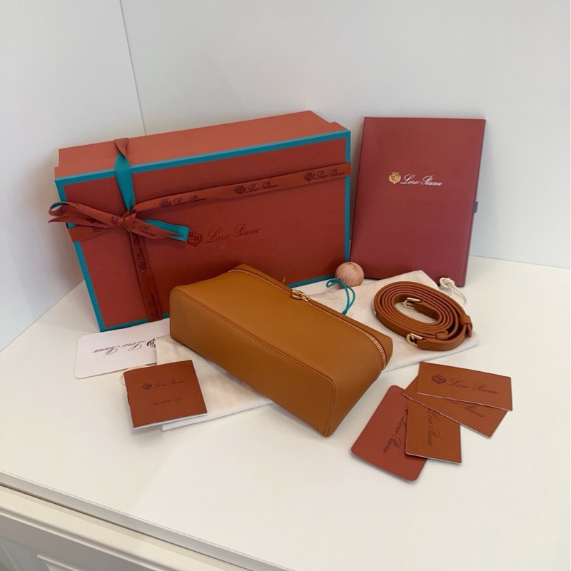 【閒置大全套🆕】LP Loro Piana Extra Pocket L19金棕色金扣飯盒包 二代新扣款 荔枝紋牛皮斜挎包手提包-6