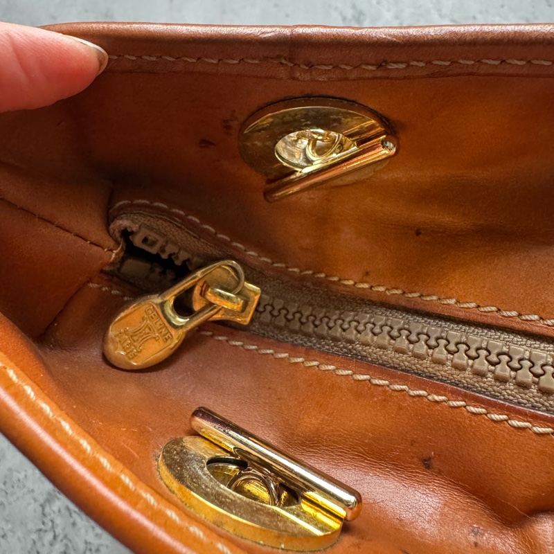 Celine Macadam 水桶包 腋下包 淺棕老花 真皮包 蓆琳-17