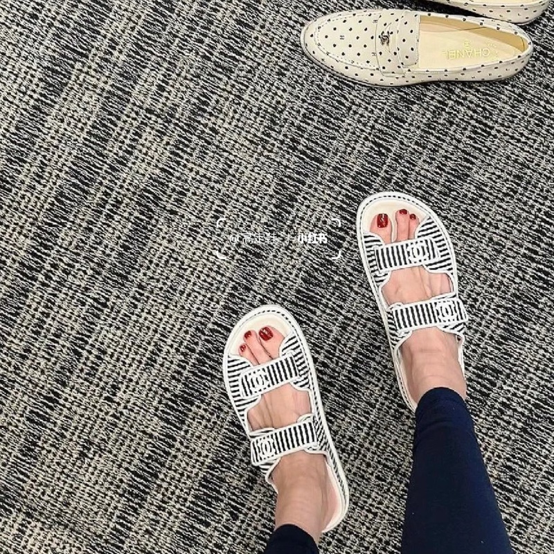 Chanel 黑白條紋雙C鞋⭐️全新New 🐈-1