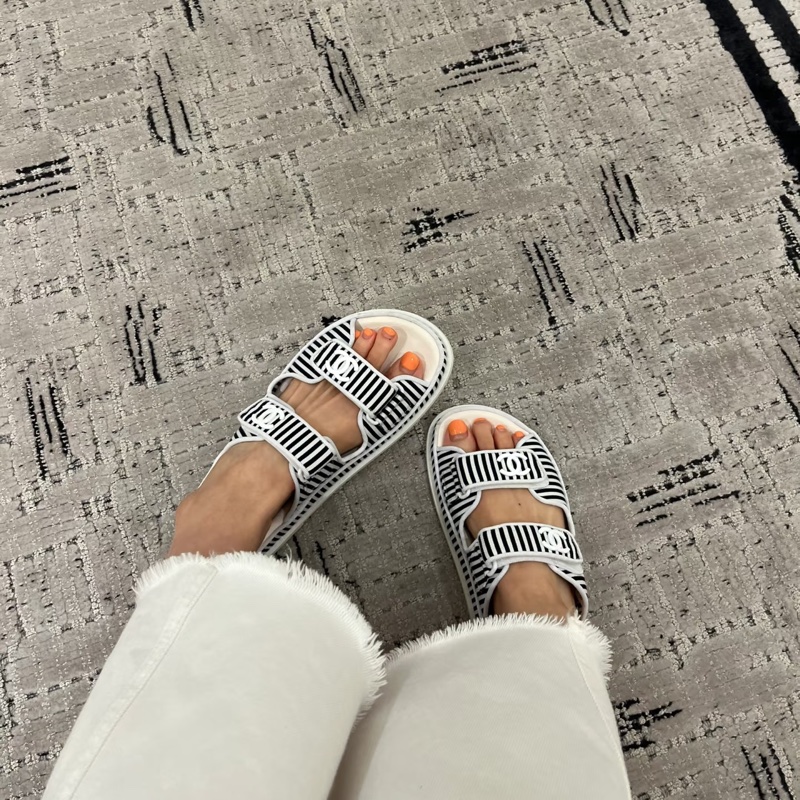 Chanel 黑白條紋雙C鞋⭐️全新New 🐈-4