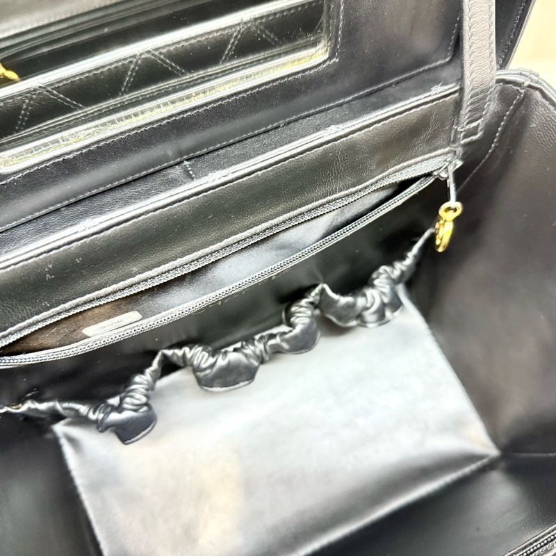 Chanel黑牛皮Vanitycase化妝箱A01620-12