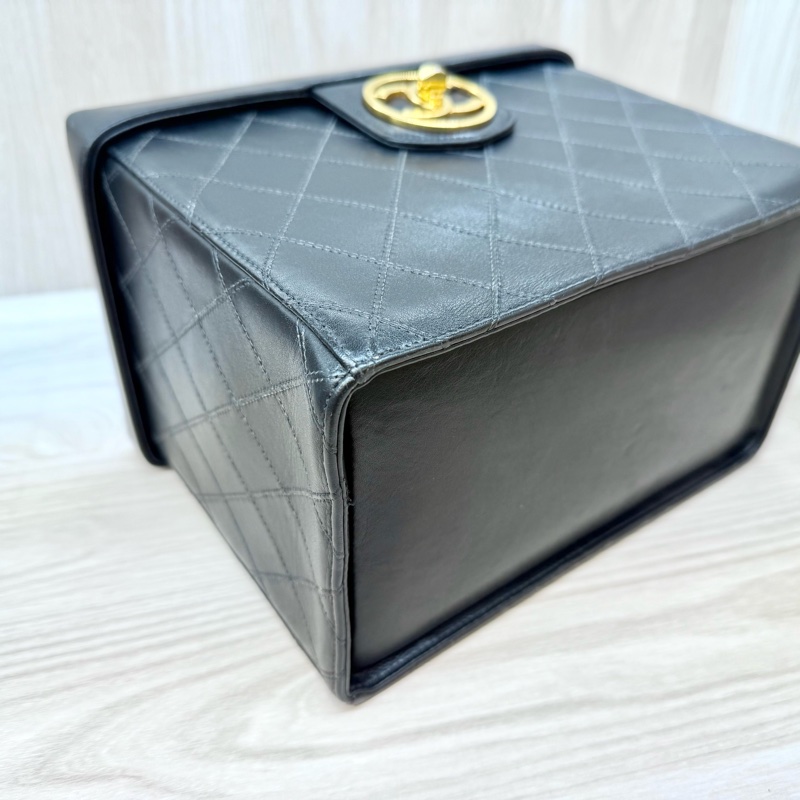Chanel黑牛皮Vanitycase化妝箱A01620-19